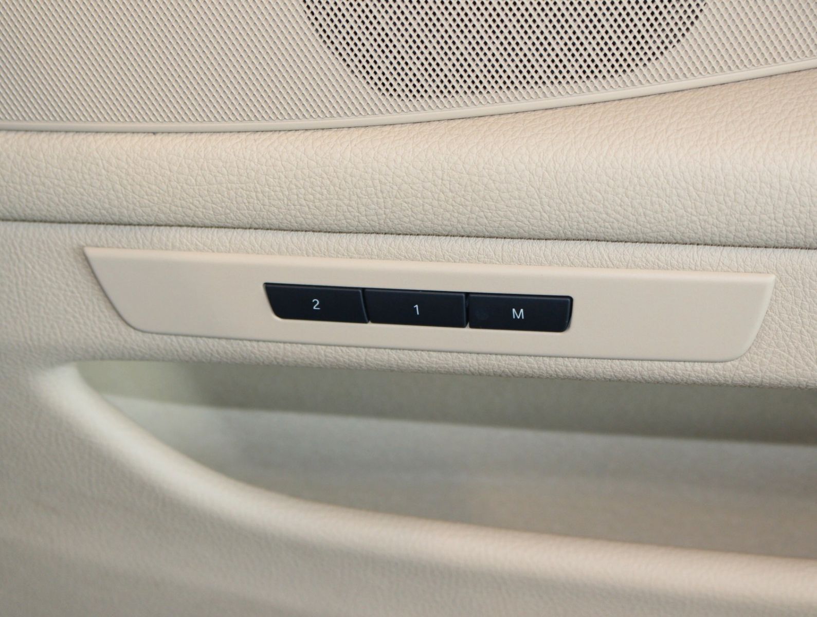Fahrzeugabbildung BMW 535d M- Sport Paket*2.Hand*GSD* Navi*Bi-Xenon