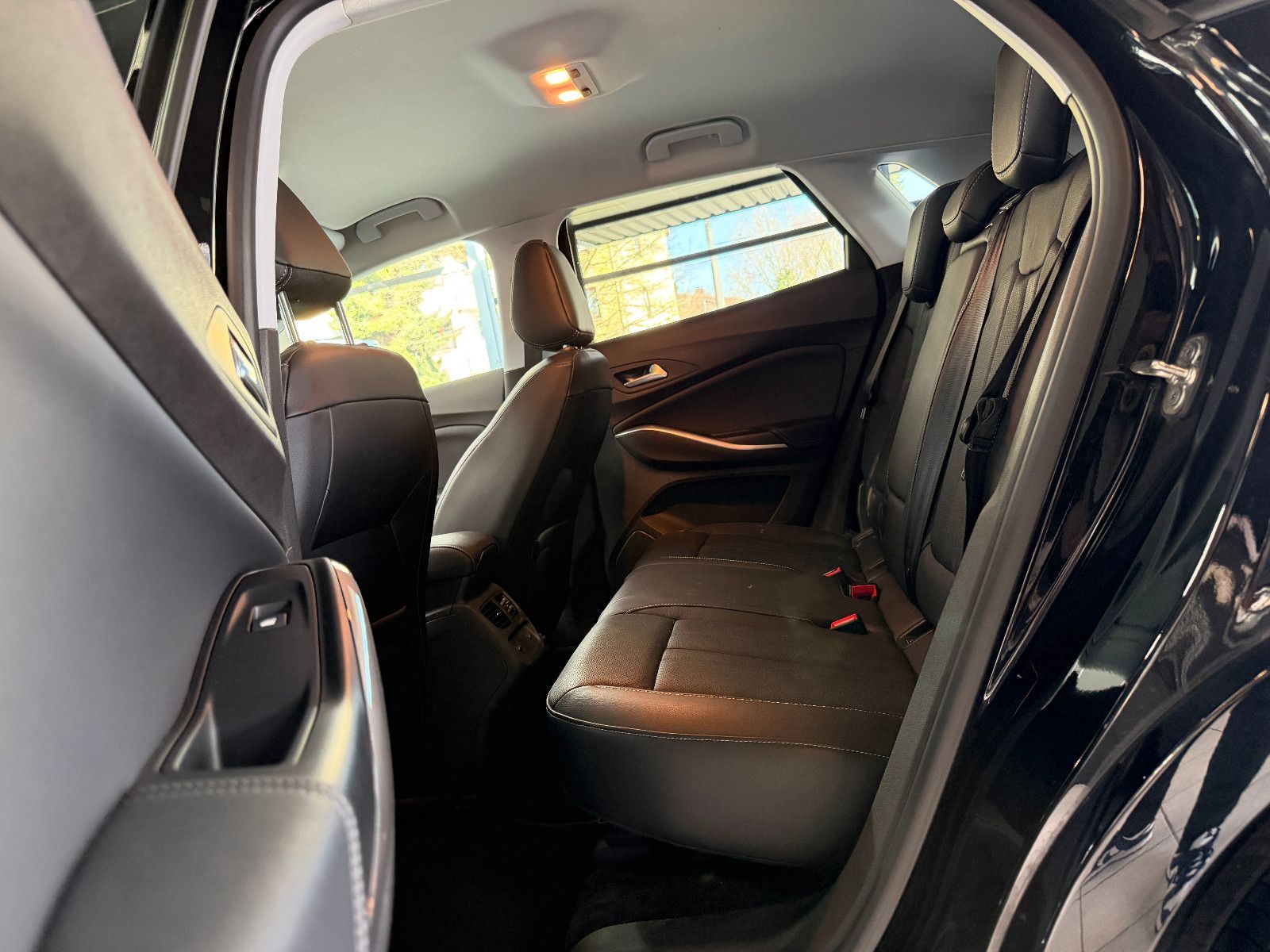 Fahrzeugabbildung Opel Grandland Ultimate/LEDER/KAMERA/ASSISTANC/LED/DI