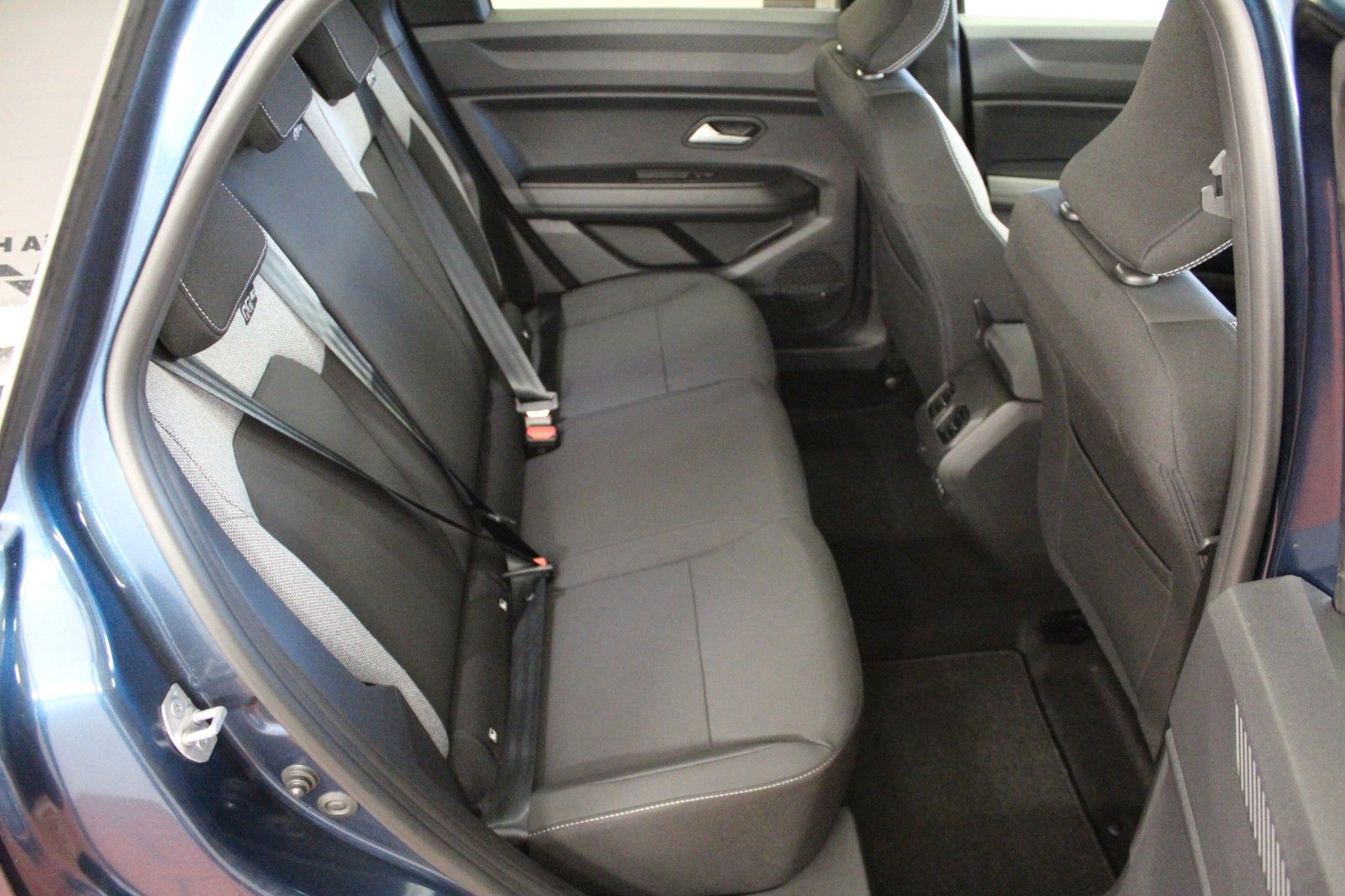 Fahrzeugabbildung Dacia Bigster TCe 140 Journey *Winter-Plus-Paket*