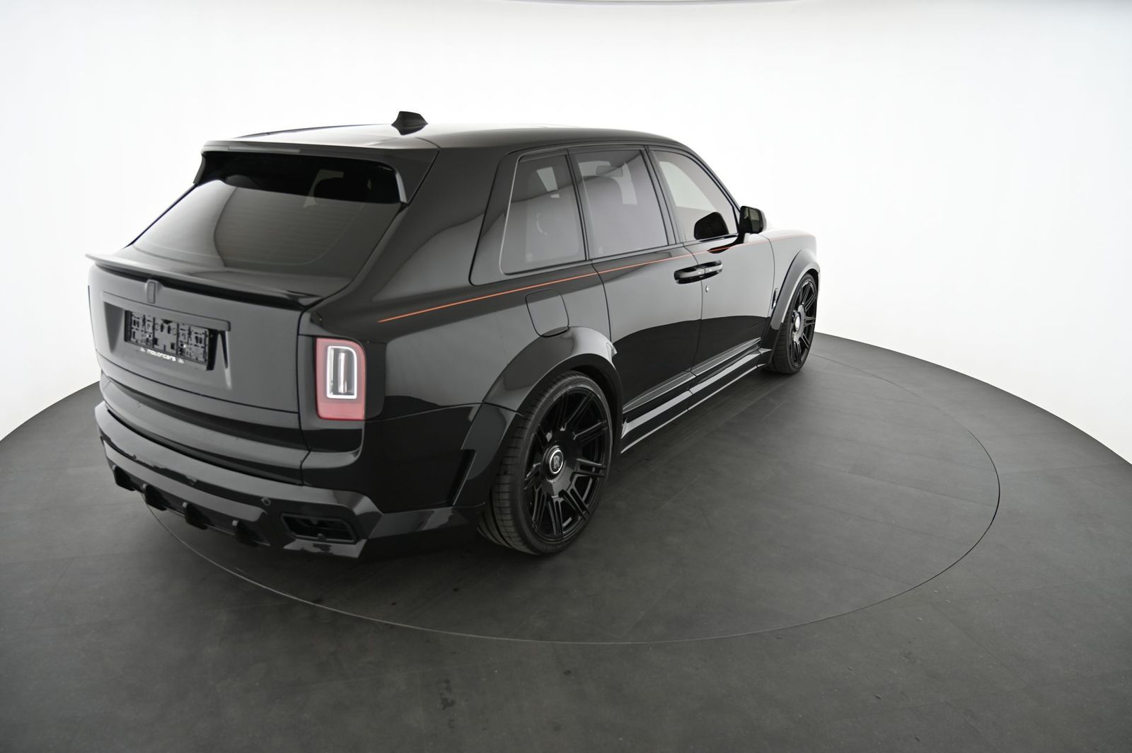 Rolls-Royce Cullinan BLACK BADGE NOVITEC OVERDOSE WIDEBOD imagem 2