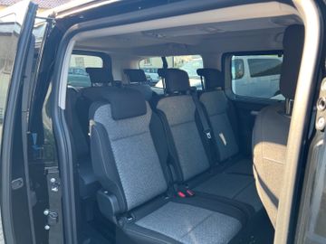 Opel Zafira Life - 11