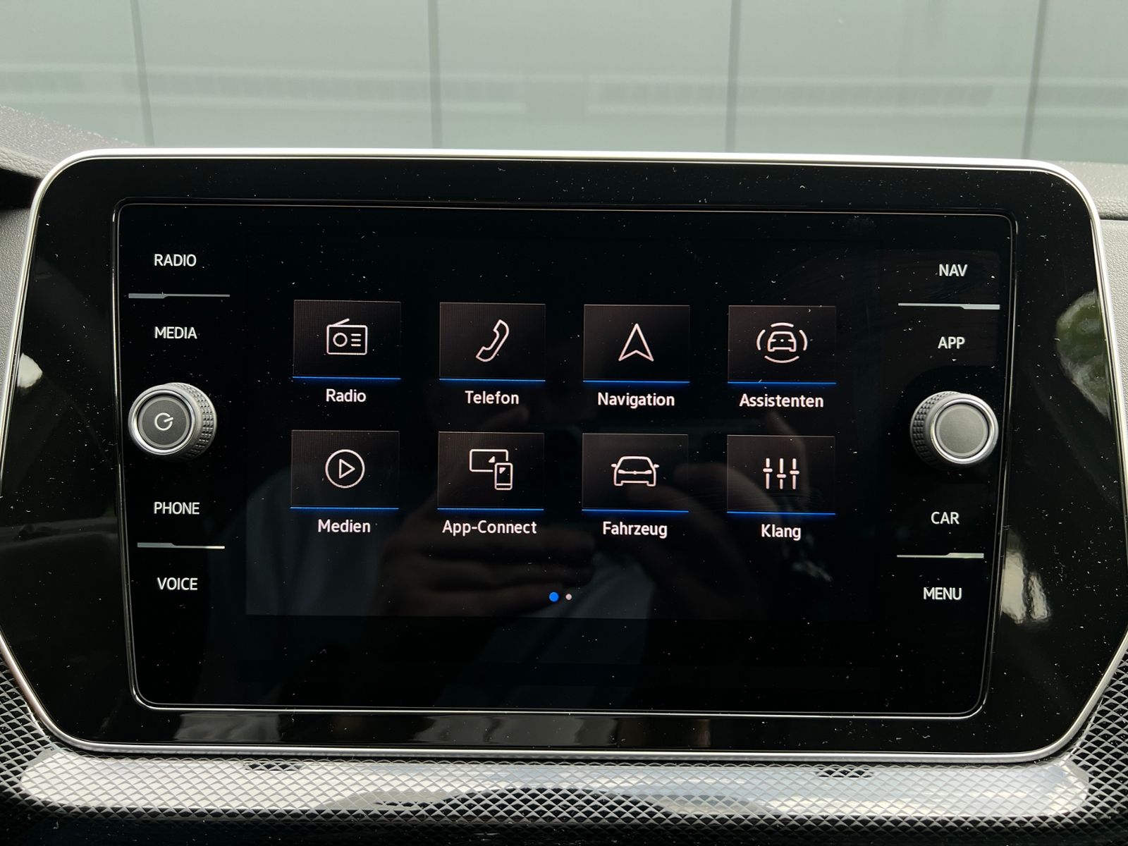 Fahrzeugabbildung Volkswagen T-Cross R-Line 1.5 TSI DSG *AHK,IQ.LIGHT,ACC,App