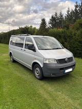 Volkswagen T5 Shuttle - Volkswagen T5 Shuttle mit Diesel-Antrieb