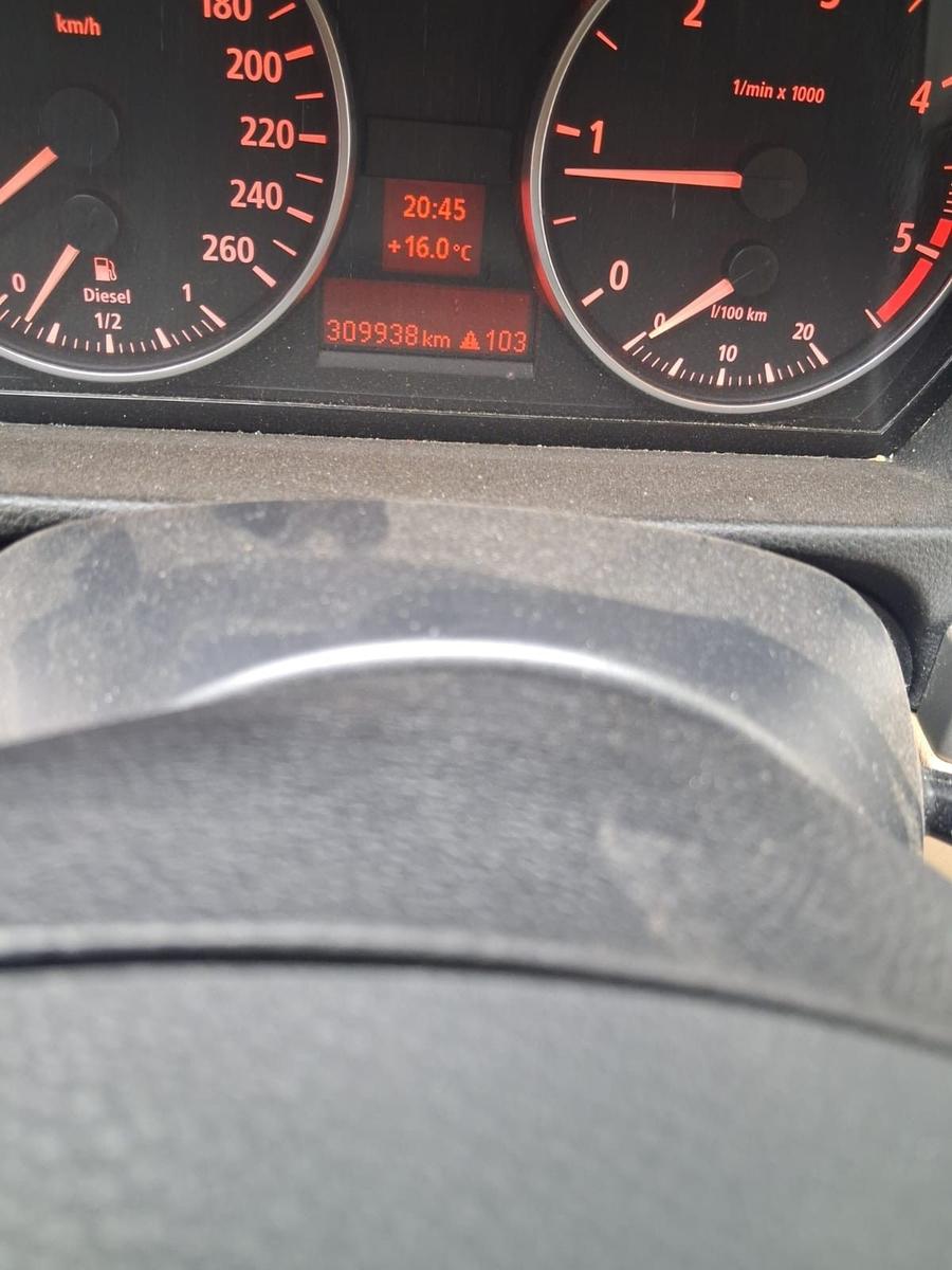 BMW 320 2005 — photo 6