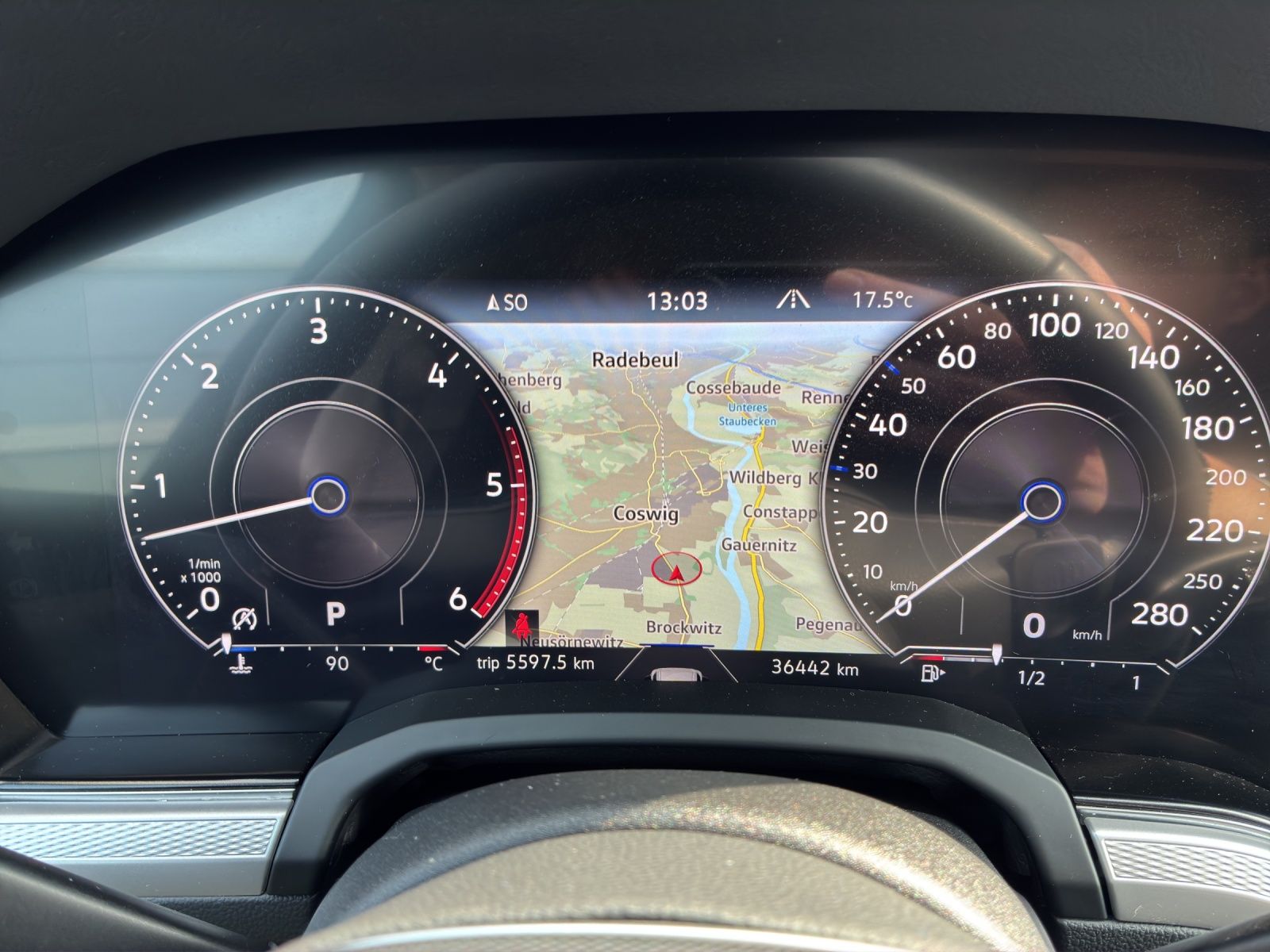 Fahrzeugabbildung Volkswagen Touareg 4M TDI DSG LED ACC STH SH LRHzg RearView