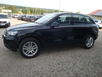 Volkswagen Touareg - 2