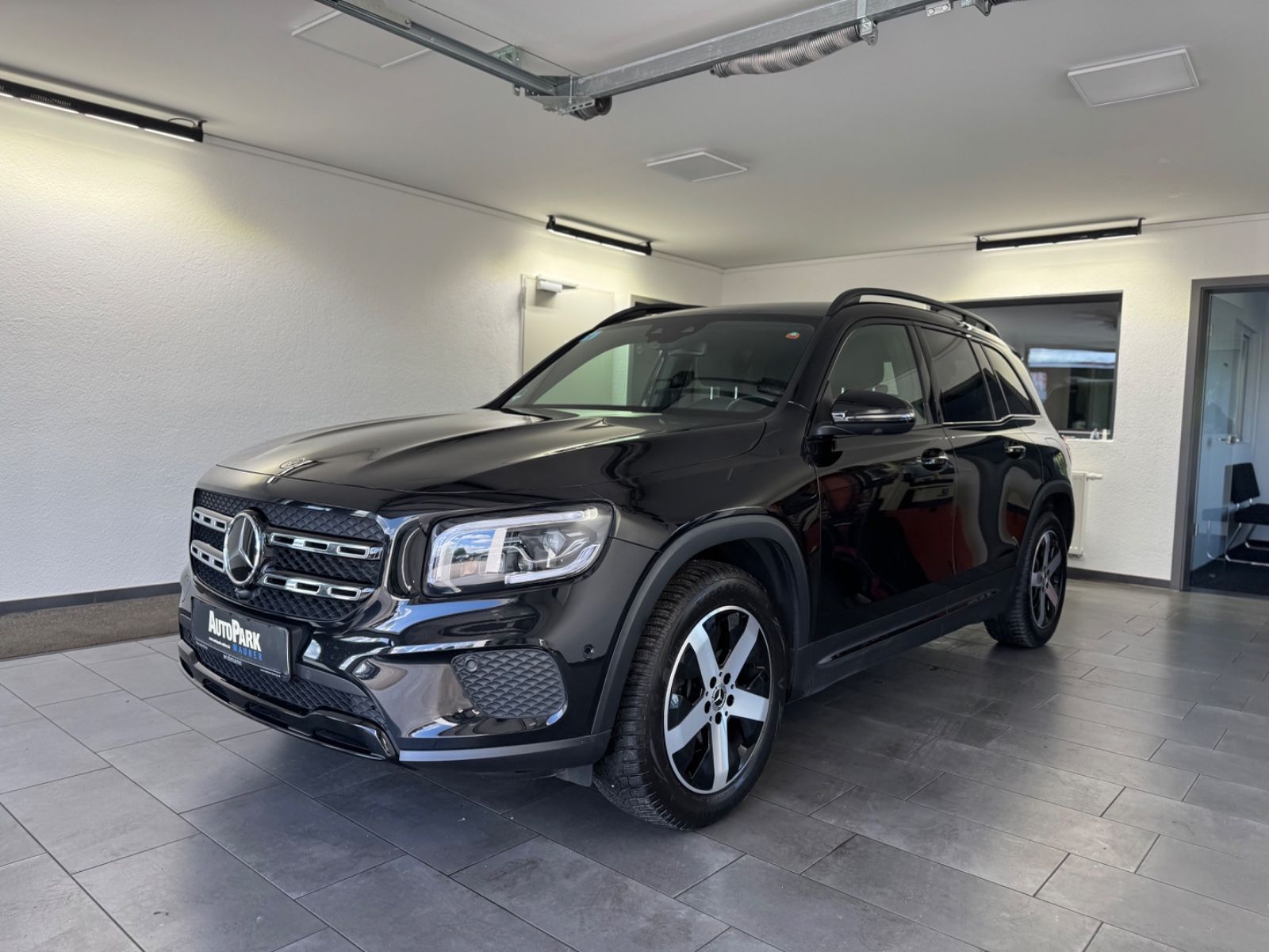 MERCEDES-BENZ GLB 220d 4M Progressive*Distronic+*360*Memory*