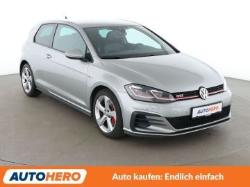 Volkswagen Golf - 8