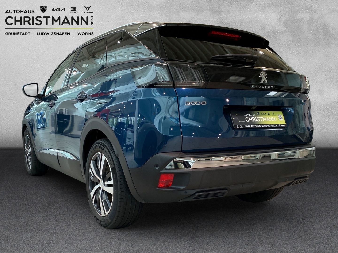 Fahrzeugabbildung Peugeot 3008 Hybrid 225 Roadtrip 1.6 Plug-In EU6d Navi d