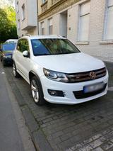 Volkswagen tiguan r line 4 motion - Volkswagen Tiguan mit Diesel-Antrieb: Limousine, Automatik