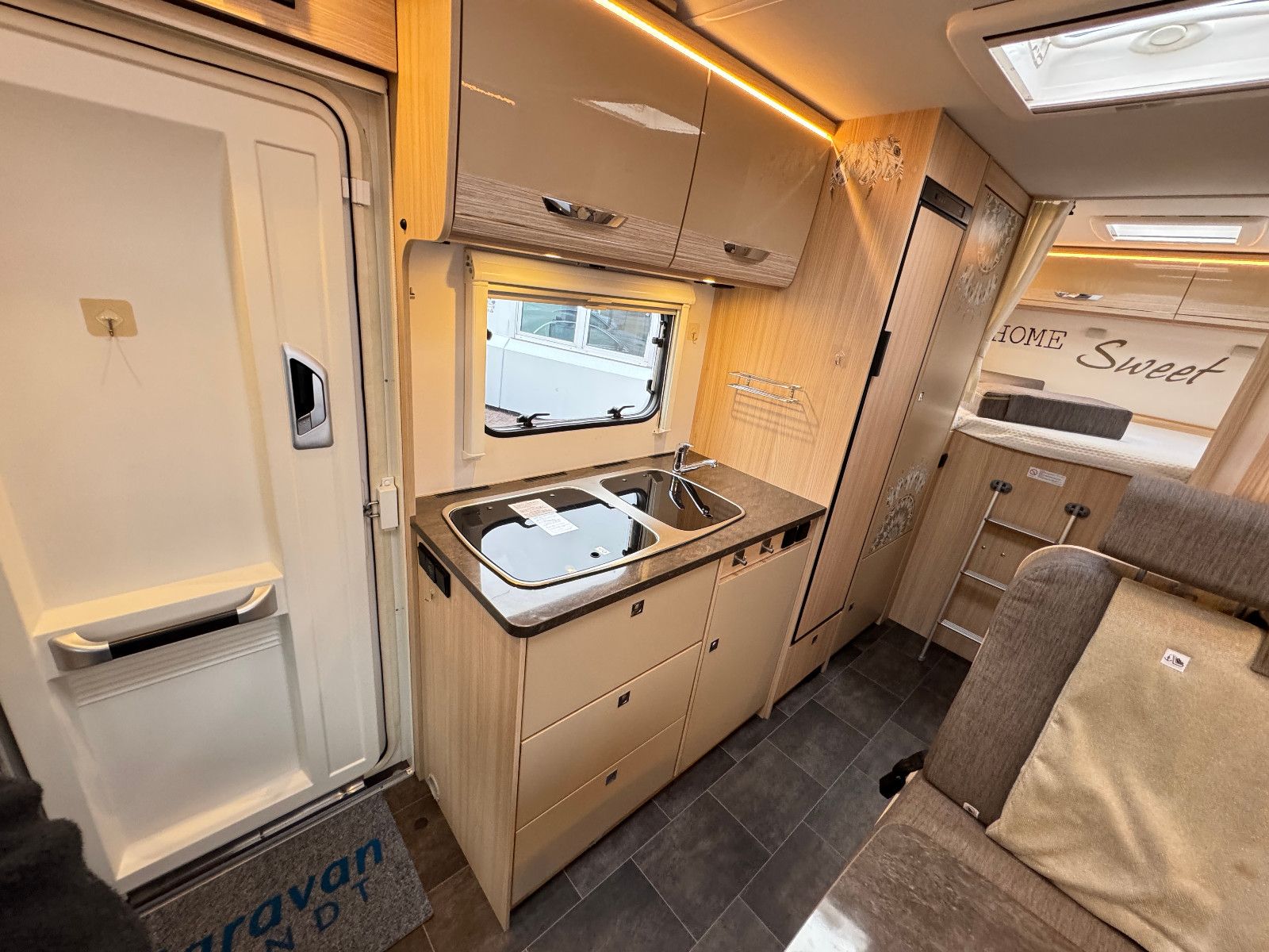 Fahrzeugabbildung Bürstner Lyseo TD A 700 FIAT 6 Schlafplätze SAT KAMERA