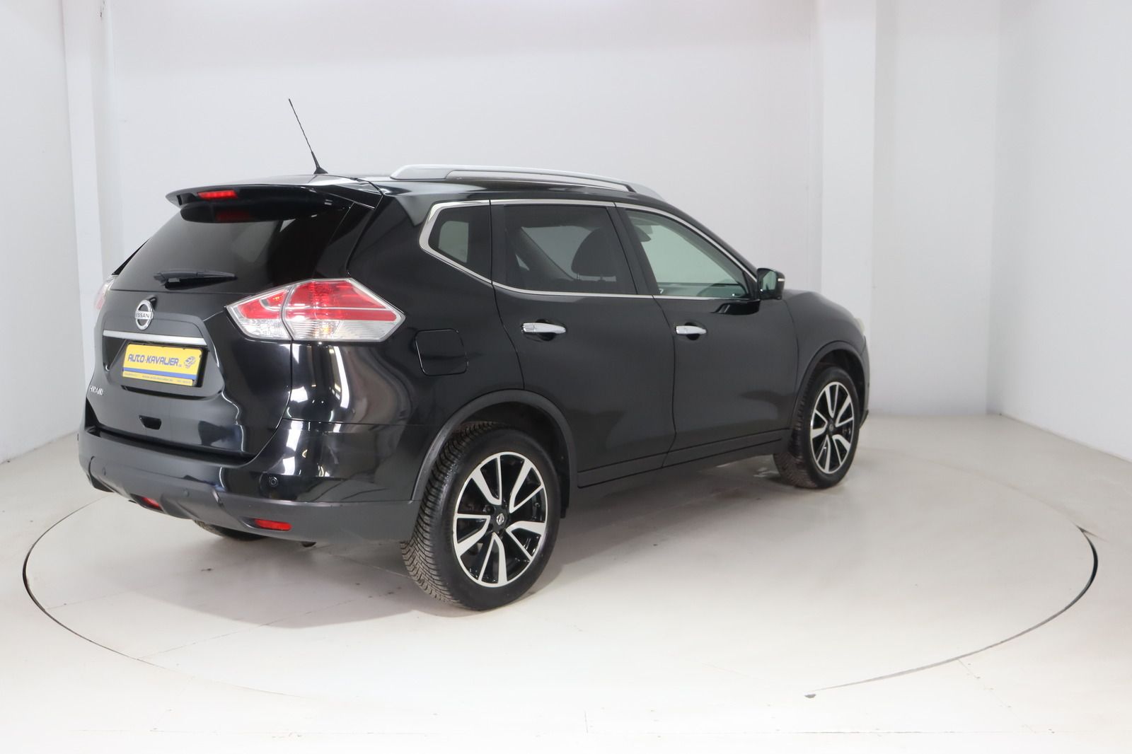 Fahrzeugabbildung Nissan X-Trail 1.6 dCi 360° 4x4 Allrad * HU/AU neu