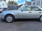 Mercedes-Benz C 180 - Mercedes-Benz Oldtimer: 180
