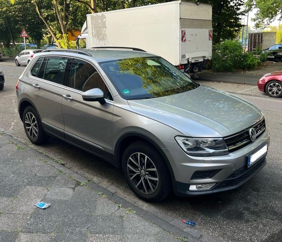 VW Tiguan 2.0 TDI SCR DSG 4MOTION Comfortline C...
