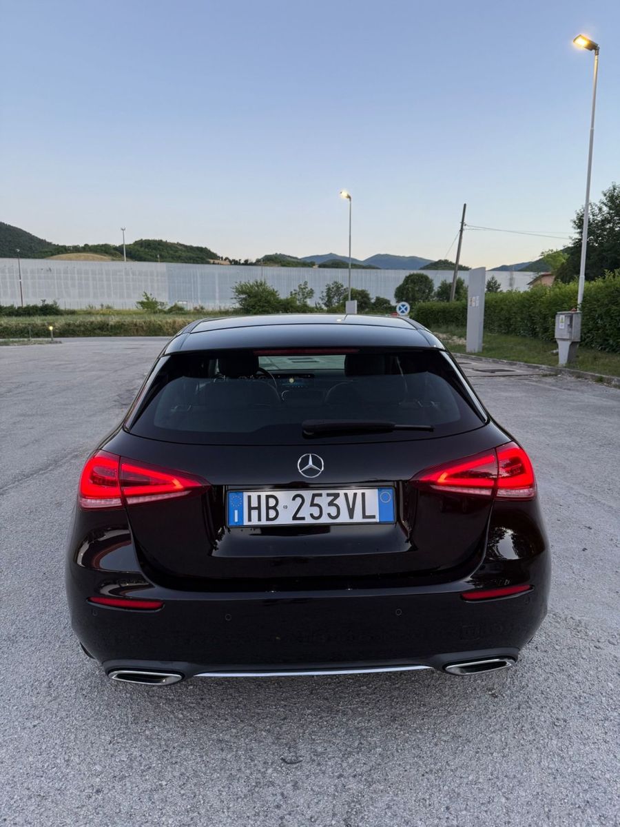 Mercedes-Benz Mercedes-benz A 220 d Automatic Premium imagem 2