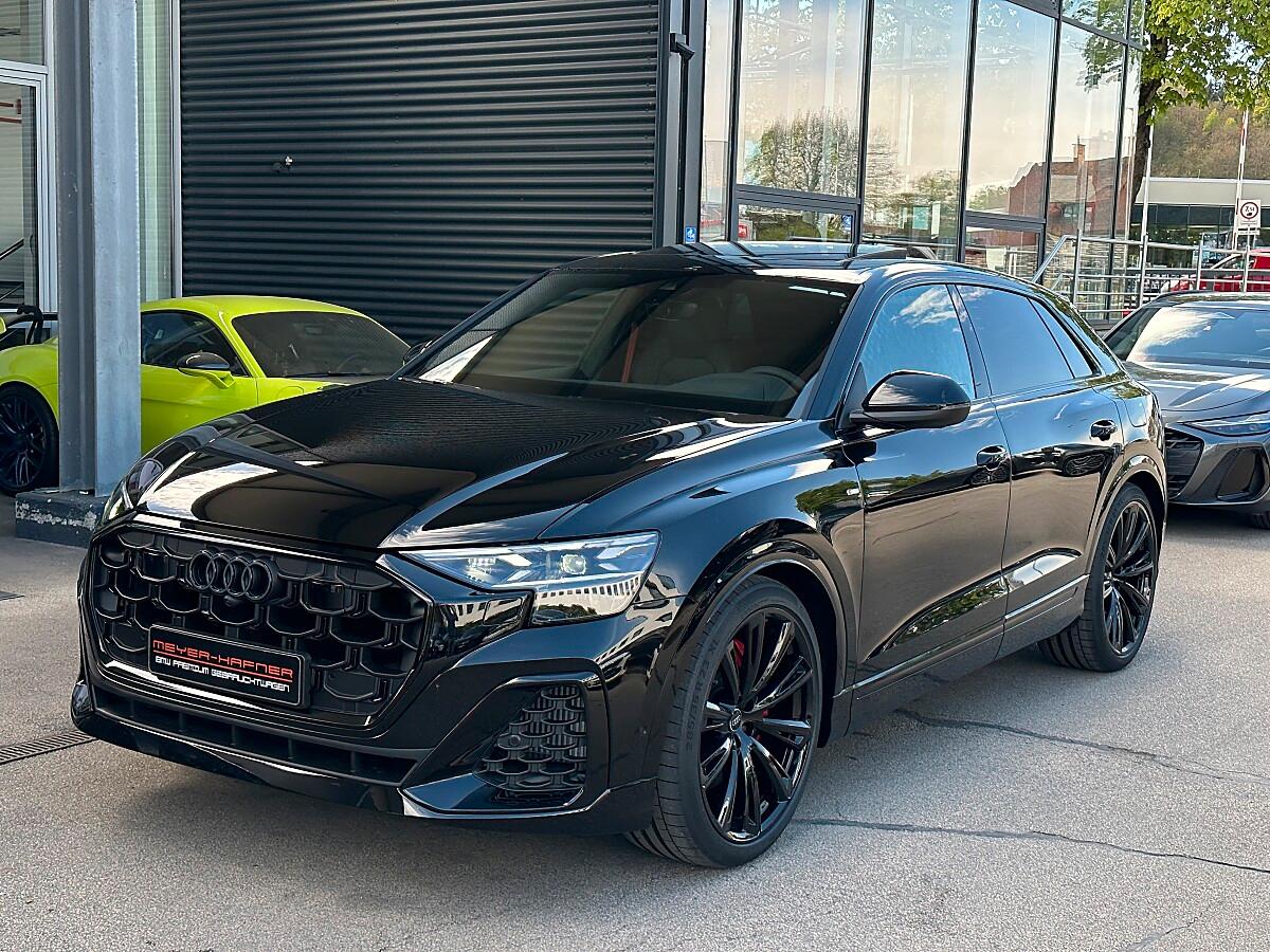 Audi Q8 55 TFSI e PHEV quattro / ALLBLACK