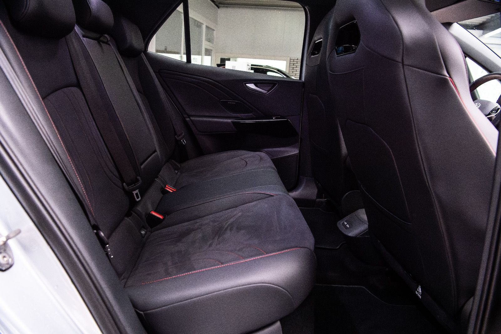 Fahrzeugabbildung Volkswagen ID.3GTX 210kW+Pano+Wäpu+AHK+MATRIX+LHZ+NAVI+ACC