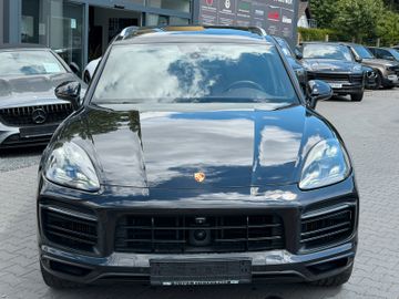 Porsche Cayenne - 4