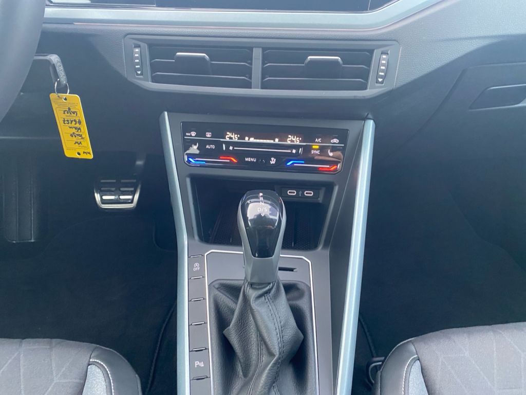 Fahrzeugabbildung Volkswagen Taigo 1.5 TSI DSG Life Energy 5 JahreNW Garantie