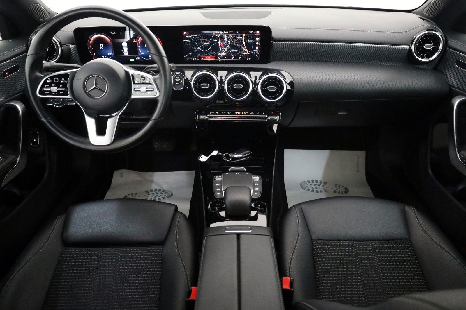 Fahrzeugabbildung Mercedes-Benz CLA 250e Progressive ,T.Leder,Navi,LED,SH,Kamera