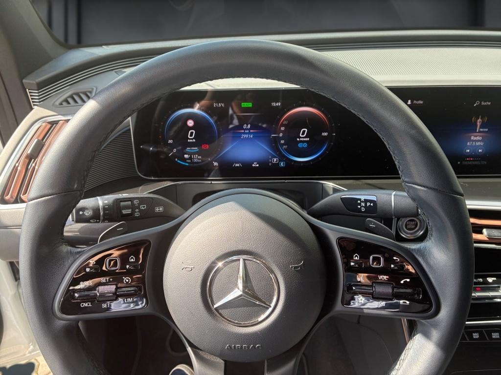 Mercedes-Benz EQC 400 4M AMBIENTE+HEAD-UP+KAMERA+MBEAM+CARPLAY