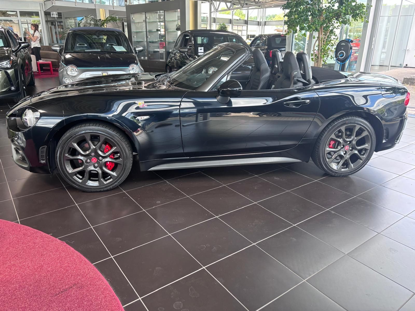 Fahrzeugabbildung Abarth 124 Spider  Navi KLIMA LEDER ALU Sitzheizung