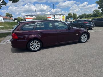 BMW 320 - 4