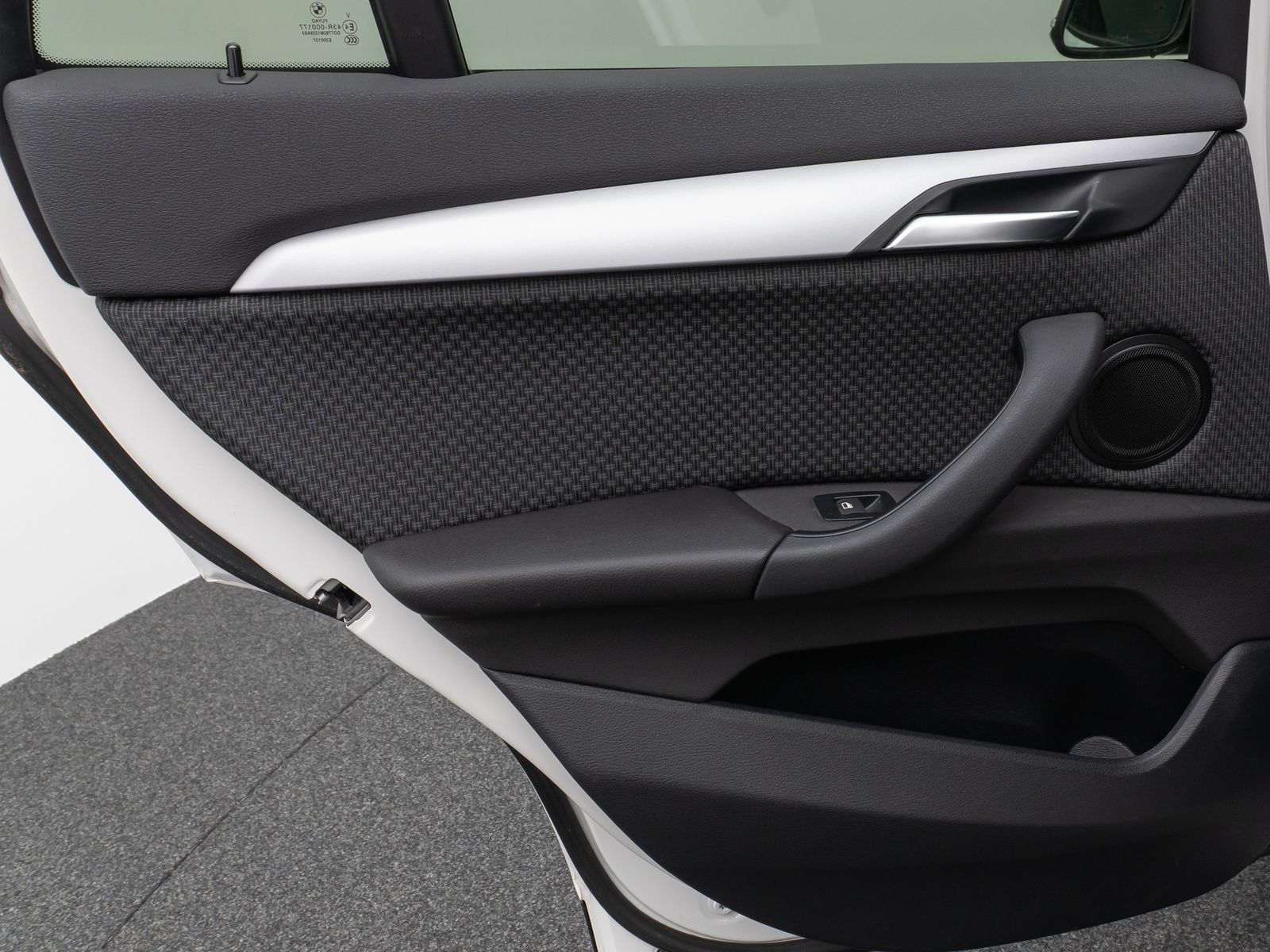 Fahrzeugabbildung BMW X1 xD25e Parkassist DAB Navi Geschwindigkeitsreg