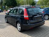 Hyundai i30 CW 1.6 CRDi Comfort Automatik - Hyundai i30 Comfort mit Diesel-Antrieb