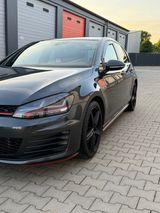 Volkswagen Golf 2.0 TSI BMT GTI Performance GTI Performance - Cars in Dortmund