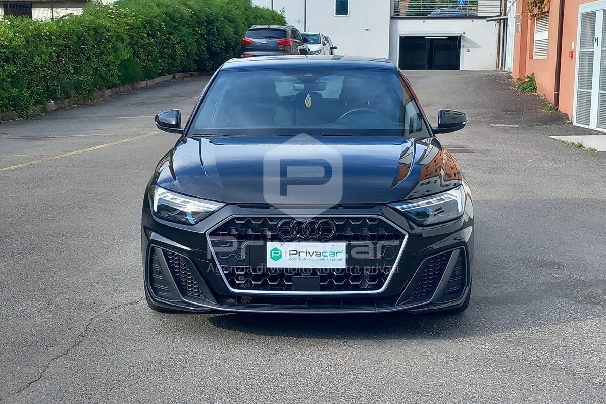 Audi AUDI A1 SPB 30 TFSI S line edition imagem 2