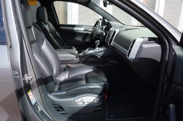 Porsche Cayenne - 11