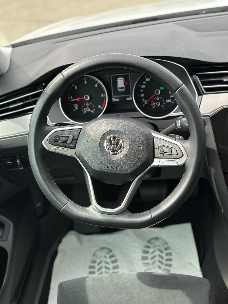 Volkswagen Passat Elegance Oryx-Weiß /ACC, миниатюра 11