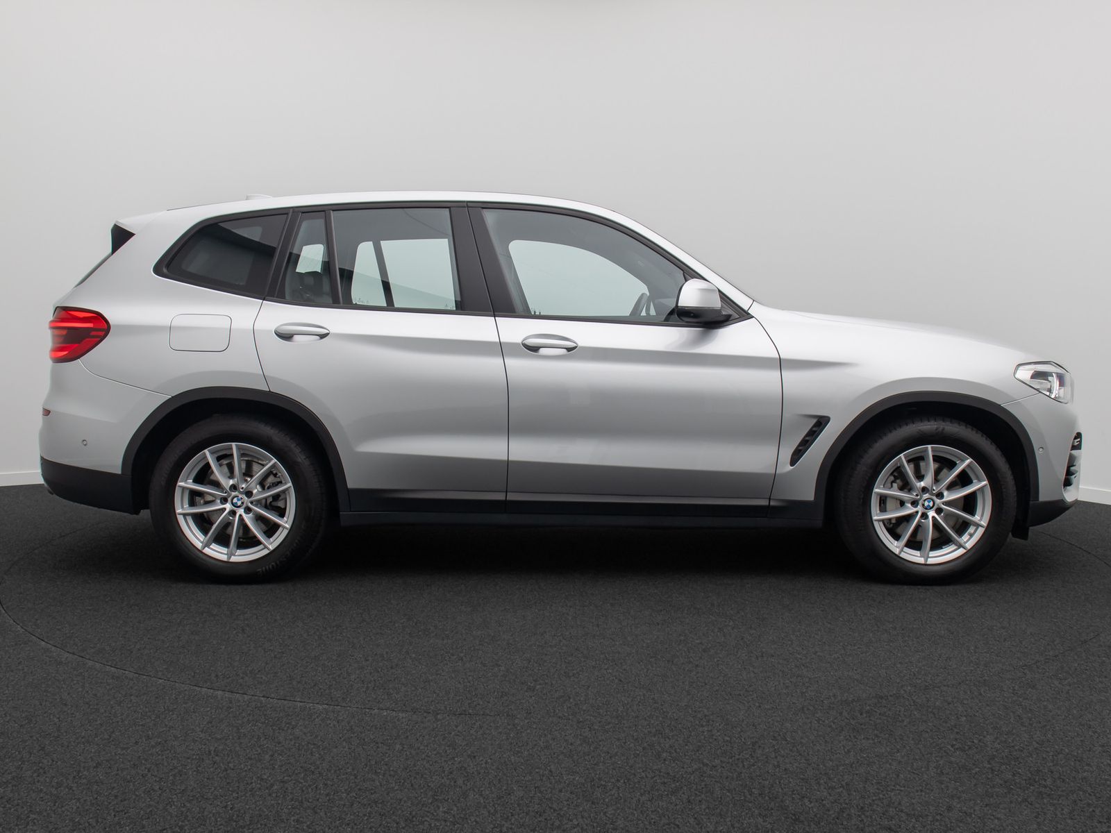 Fahrzeugabbildung BMW X3 xD30i 360&deg;DAB Memory CockpitPlus Leder 18Zoll