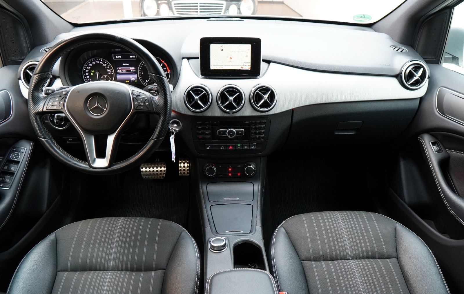 Fahrzeugabbildung Mercedes-Benz B 180 CDI *Navi*Shz*Automatik*