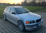 BMW E46 Touring 320i 6-Zylinder - BMW 320 aus 2000: Kombi