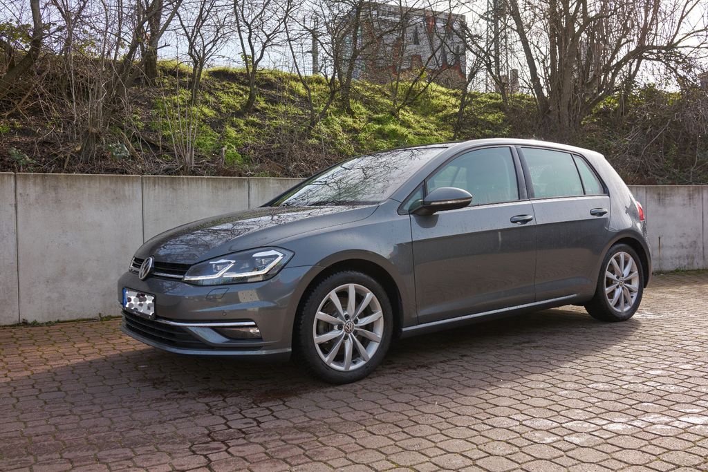 Image of Volkswagen Golf