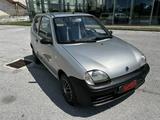 Fiat FIAT Seicento 1.1i cat "NEOPATENTATI"- - blaue Fiat Seicento