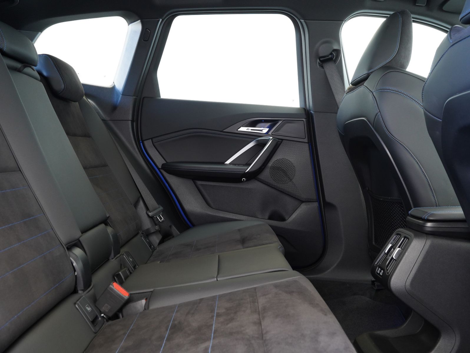 Fahrzeugabbildung BMW X1 20i Mild-Hybrid sDrive M Sport