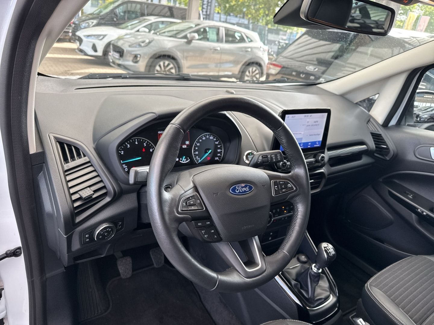 Fahrzeugabbildung Ford EcoSport Titanium Hybrid/Navi/LED/KeyFree/B & O/