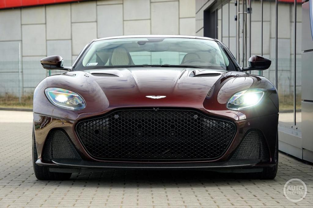 Aston Martin DBS