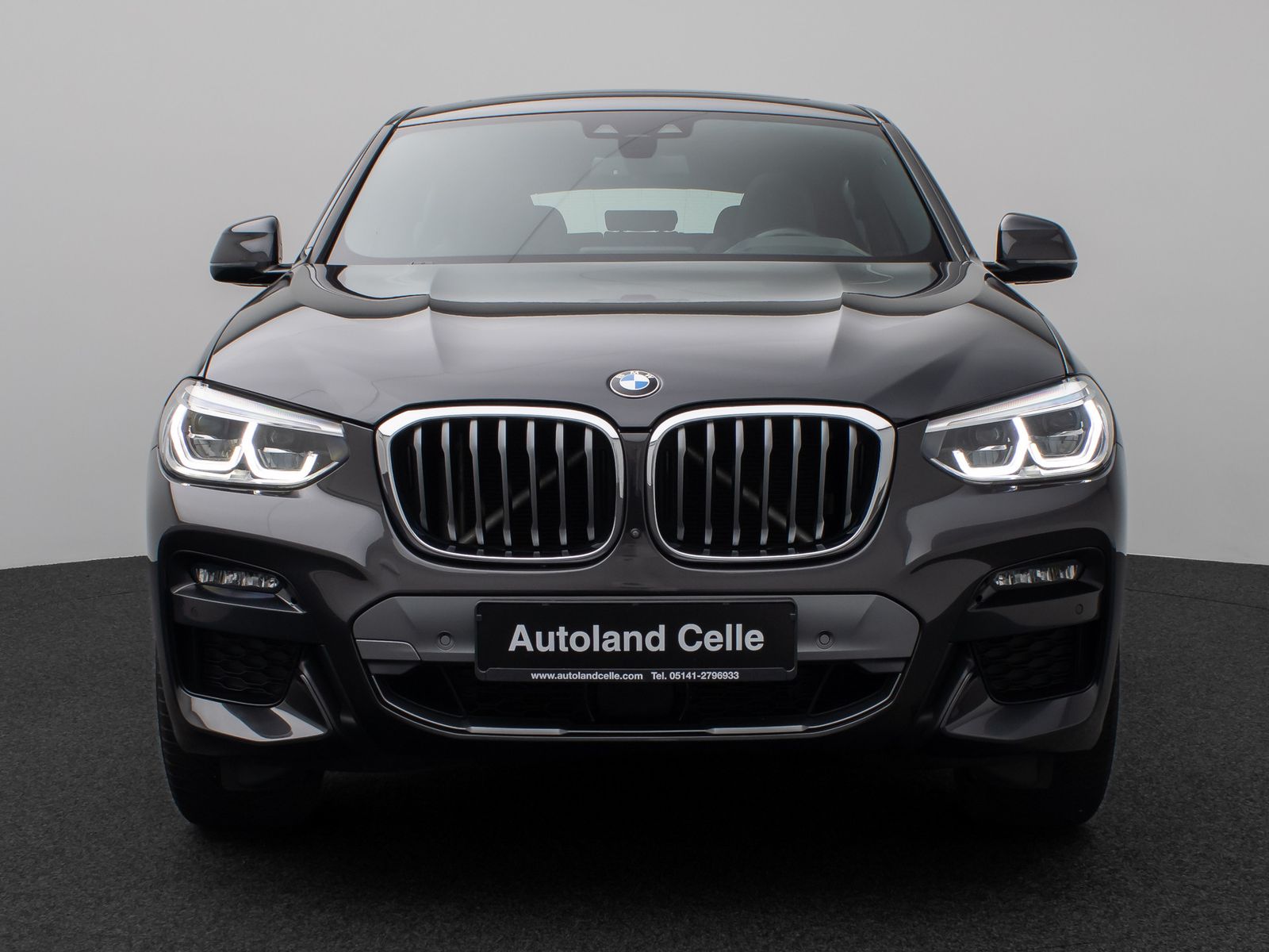 Fahrzeugabbildung BMW X4 xD20d M Sport X Panoram 360°HUD Komfort Alarm
