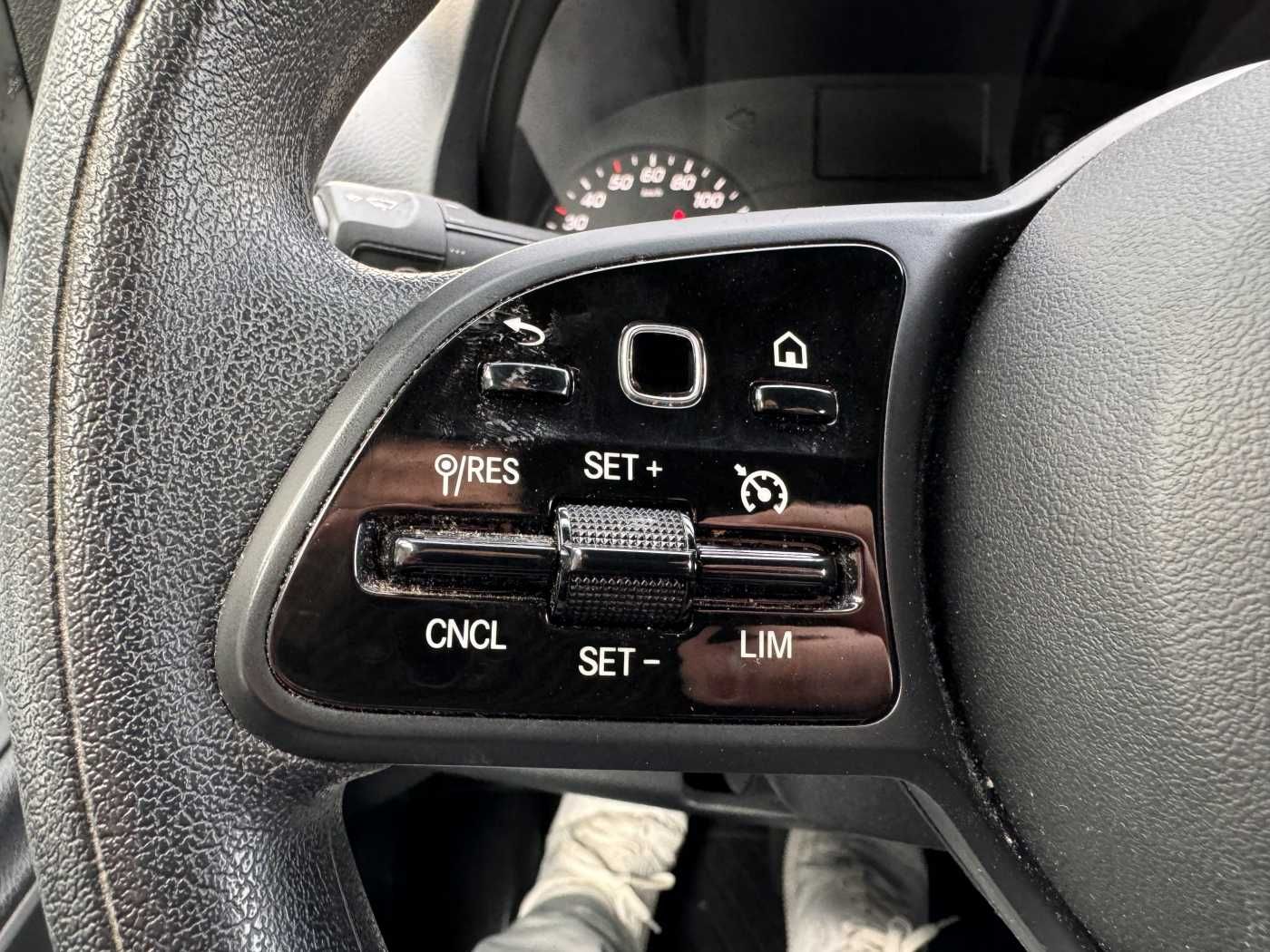 Fahrzeugabbildung Mercedes-Benz Sprinter 317 CDI Frischdienst Fahr/Standkühl