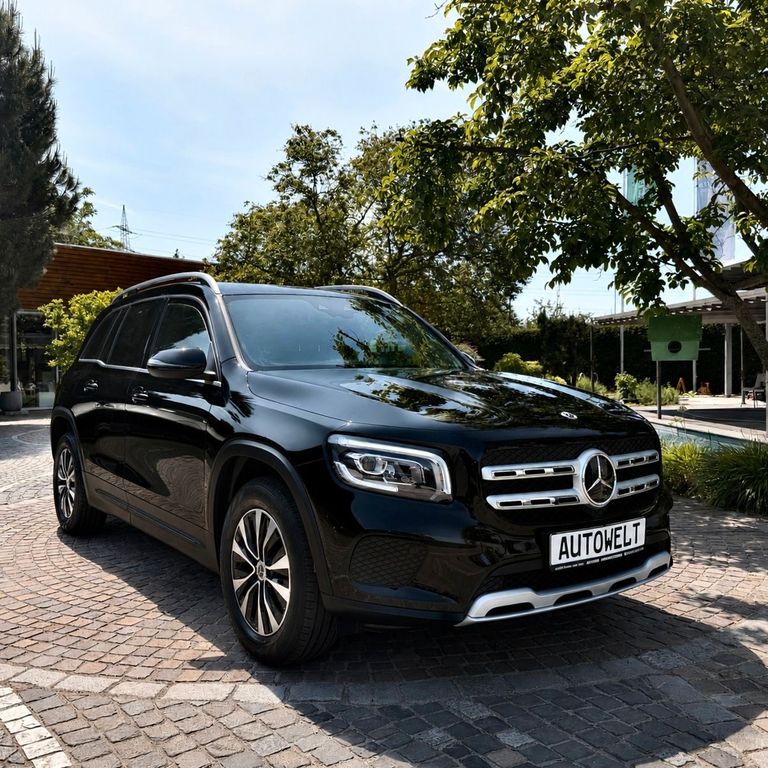 Mercedes-Benz GLB 200