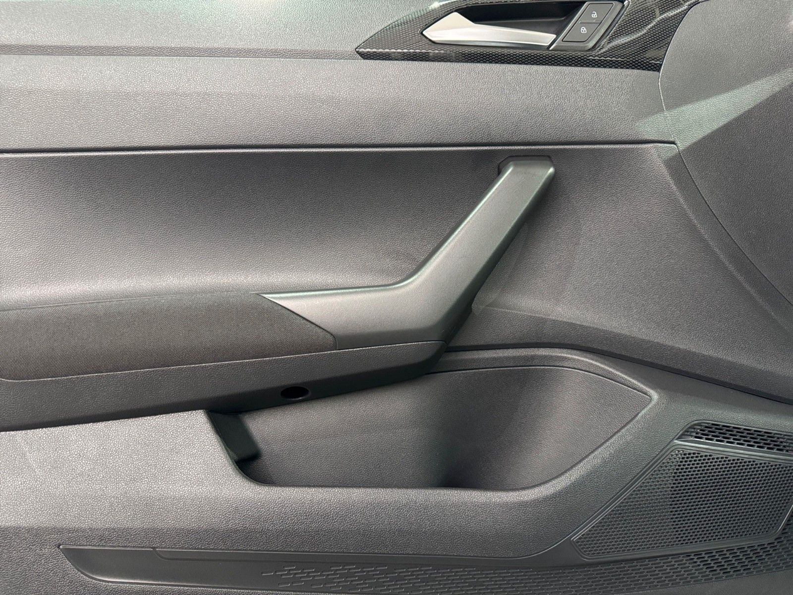 Fahrzeugabbildung Volkswagen Polo Life 1.0 TSI