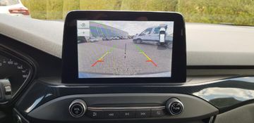 Fahrzeugabbildung Ford Focus Lim. ST-Line