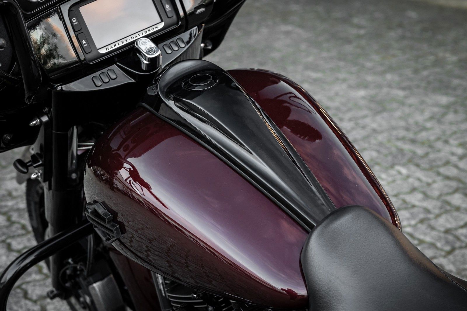 Fahrzeugabbildung Harley-Davidson STREET GLIDE SPECIAL FLHXS - APE - KessTech -