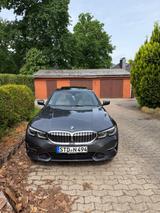 BMW 330i Luxury Line Automatic Luxury Line - BMW 330 mit Benzin-Antrieb: Limousine, Automatik