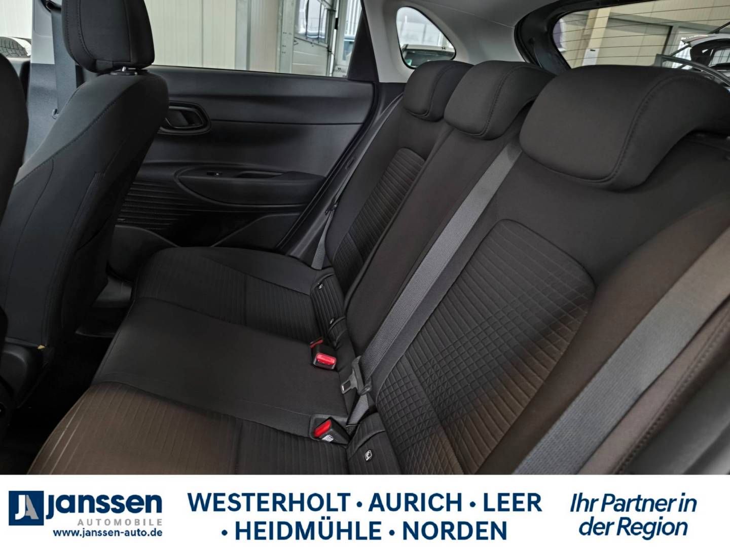 Fahrzeugabbildung Hyundai i20 Edition 30 Plus, Carplay, Klima, Sitzheizun