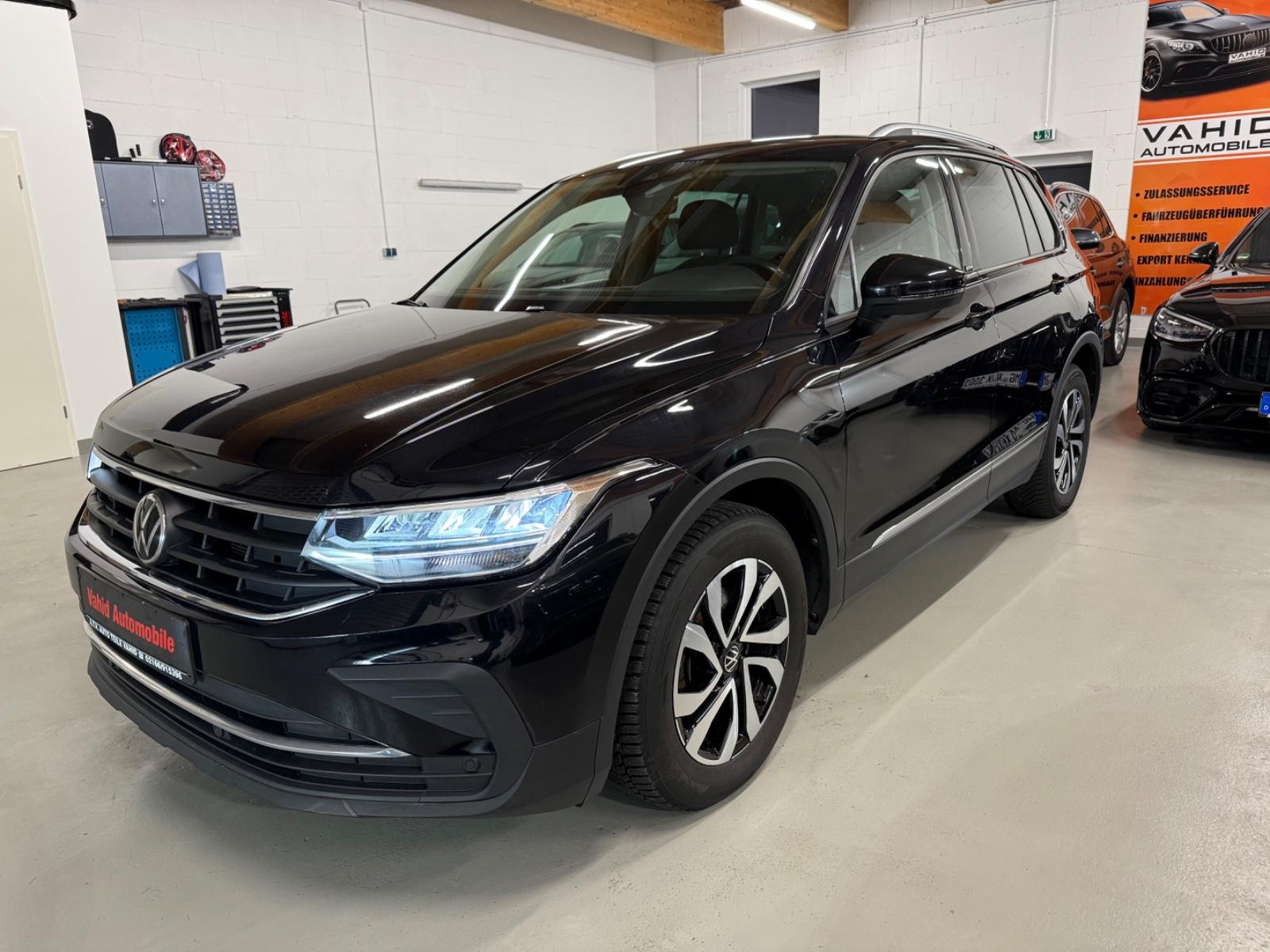 Volkswagen Tiguan Active/LED/Navi/ACC/Kamera/AHK/El-Heck/